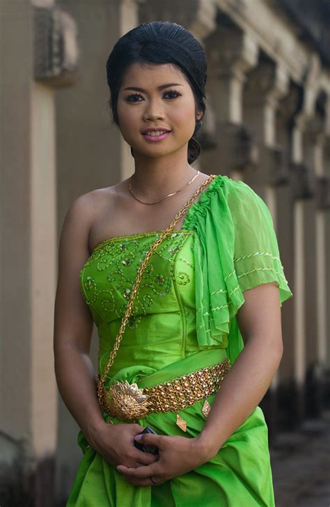 beautiful khmer woman|living in cambodia girls.